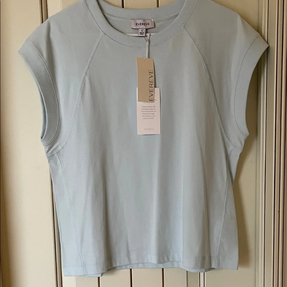 Evereve Light Blue Sleeveless Crewneck Tank Top - Picture 1 of 2